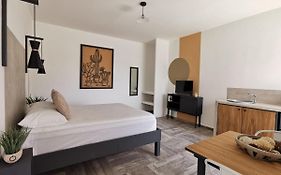 Estudios en Playa del Carmen by BOHEME URBAN